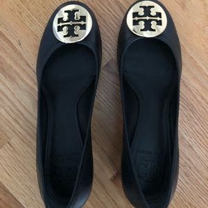 Tory Burch basic Amy pumps size 8